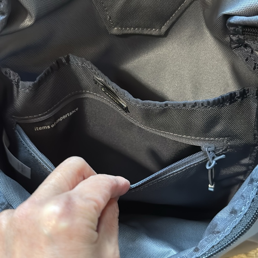 Lululemon Backpack - Picture 4 of 6